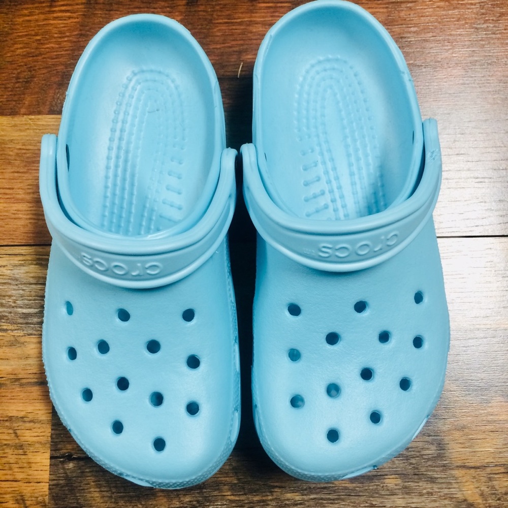 CROCS! 🌼